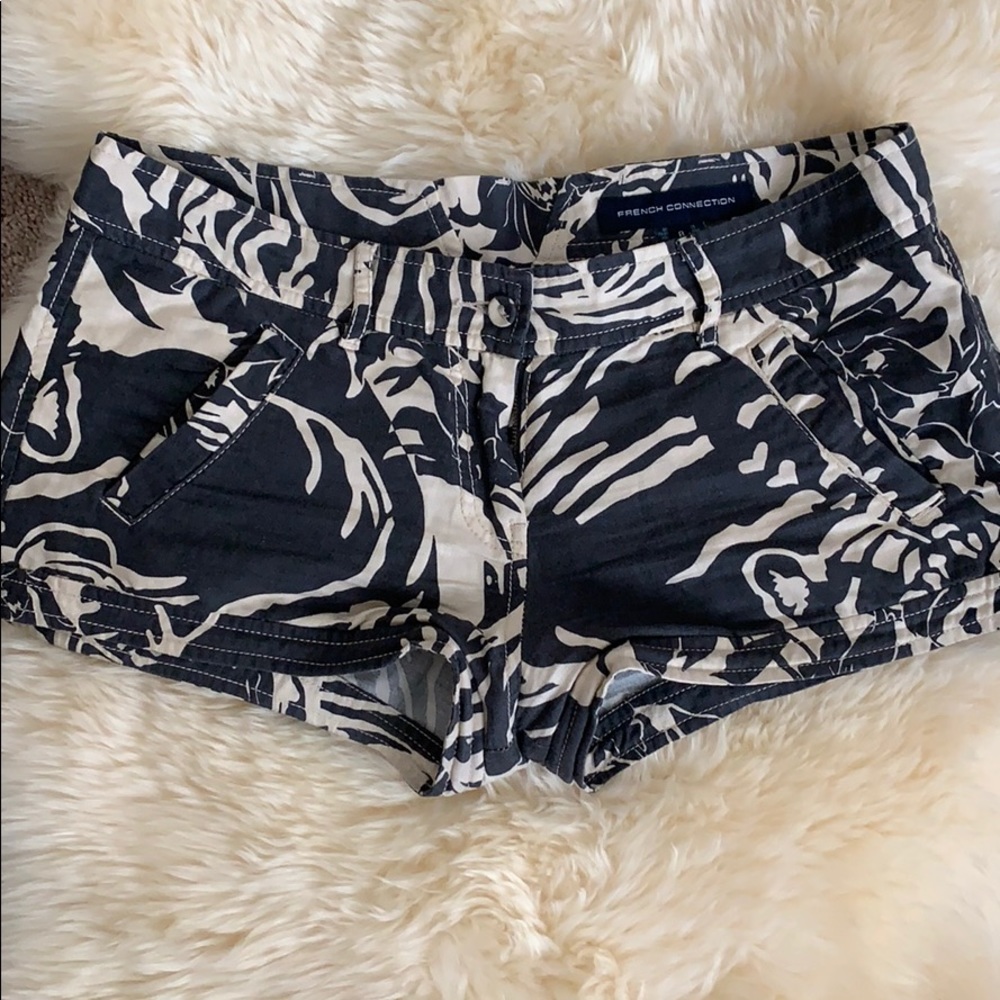 French Connection Blue/Wht Pattern Shorts, Size 8